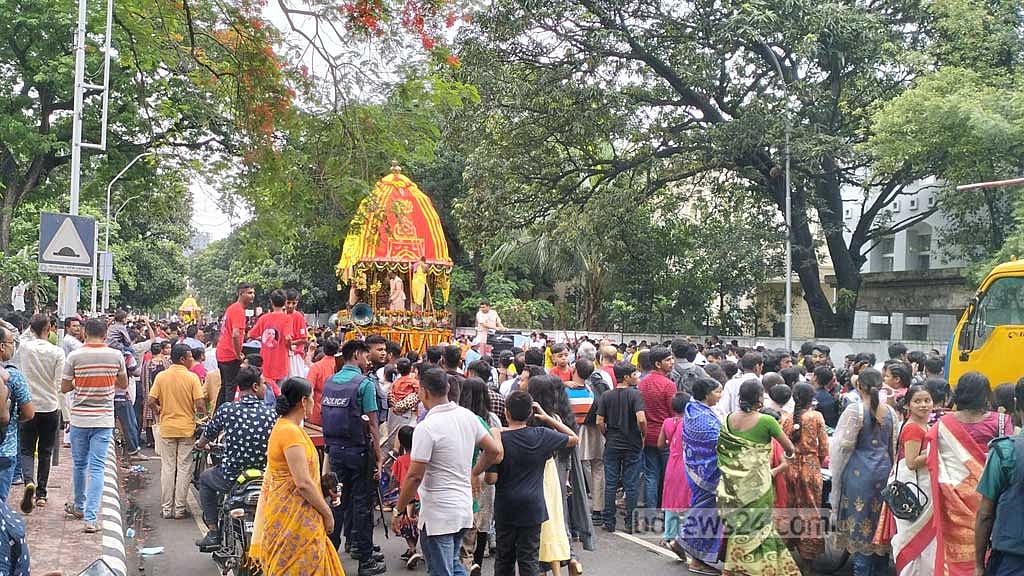 শেষ হলো উল্টো রথ