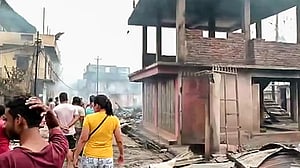 ভারতের মণিপুরে ফের সহিংসতা, নিহত ৯