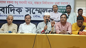 ‘নিরাপত্তাহীনতায়’ দেশ ছাড়ছে হিন্দুরা: গয়েশ্বর
