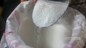 ঈদের আগে চিনির দাম কেজিতে বাড়ল ২৫ টাকা