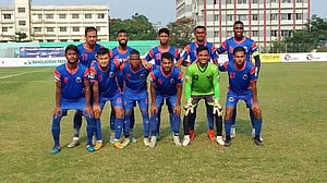 রহমতগঞ্জকে হারাল পুলিশ এফসি