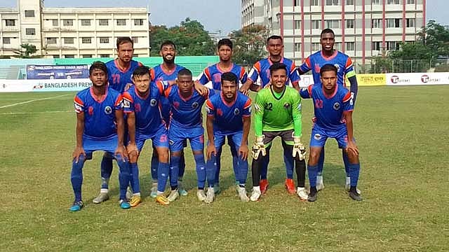 রহমতগঞ্জকে হারাল পুলিশ এফসি