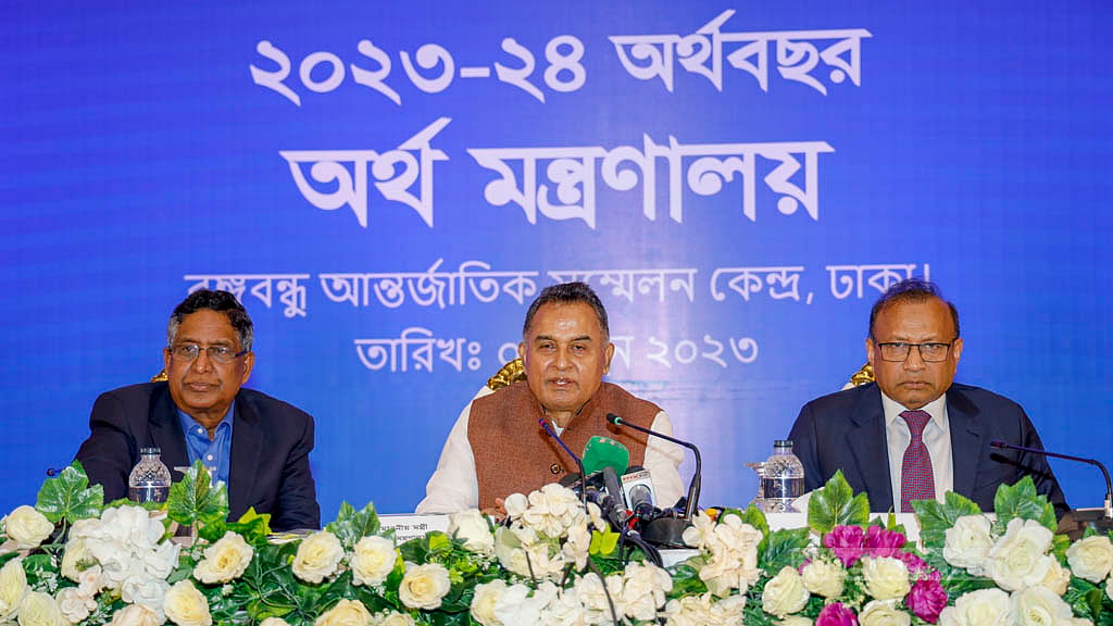 নির্বাচন আর বাজেট, একটাকে বাদ দিয়ে অন্যটা ‘অচল’: অর্থমন্ত্রী