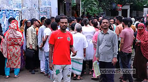 ‘চড় দেওয়ায়’ বন্ধুকে হত্যা করে গাঢাকা