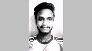 ছাত্রাবাস থেকে রাবি শিক্ষার্থীর ঝুলন্ত লাশ উদ্ধার