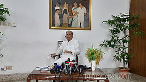 খালেদা জিয়ার অবস্থা ‘একটু ভালো’: ফখরুল