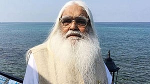 মায়ের কবরেই সমাহিত হবেন ‘দাদা ভাই’