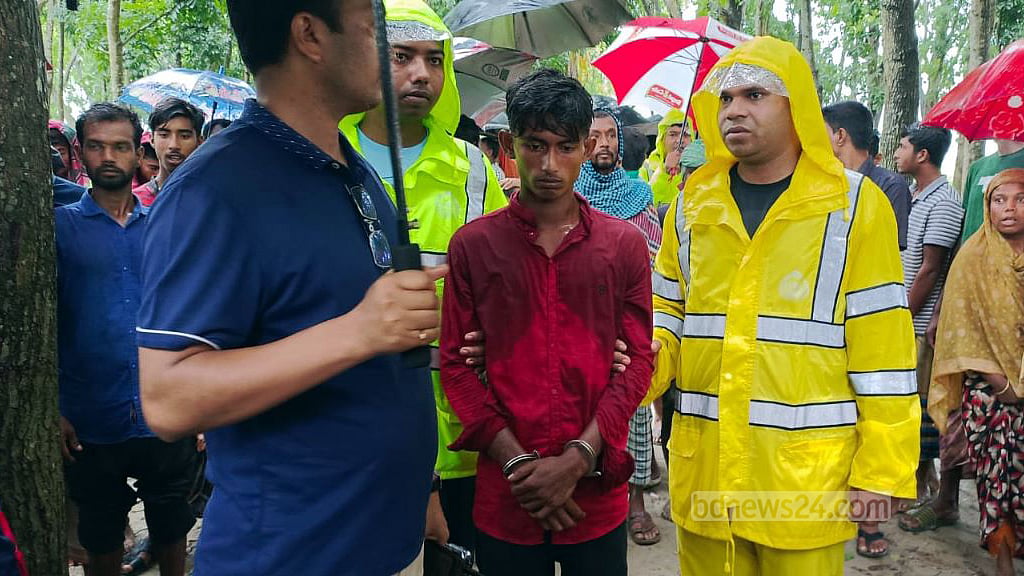 চুয়াডাঙ্গায় খেজুরের ডালপালায় ঢাকা ছিল কিশোরের লাশ, তরুণ আটক