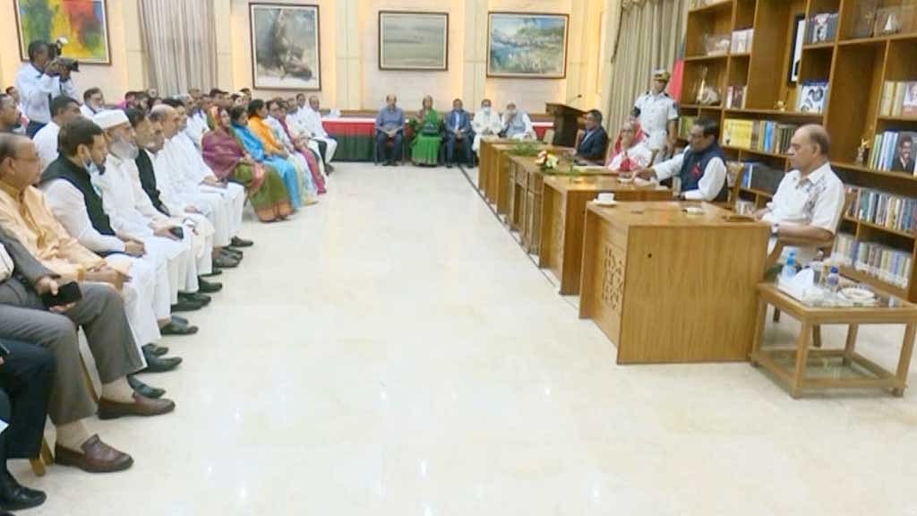 অন্য কেউ ক্ষমতায় এলে দেশ ধ্বংস হবে: শেখ হাসিনা
