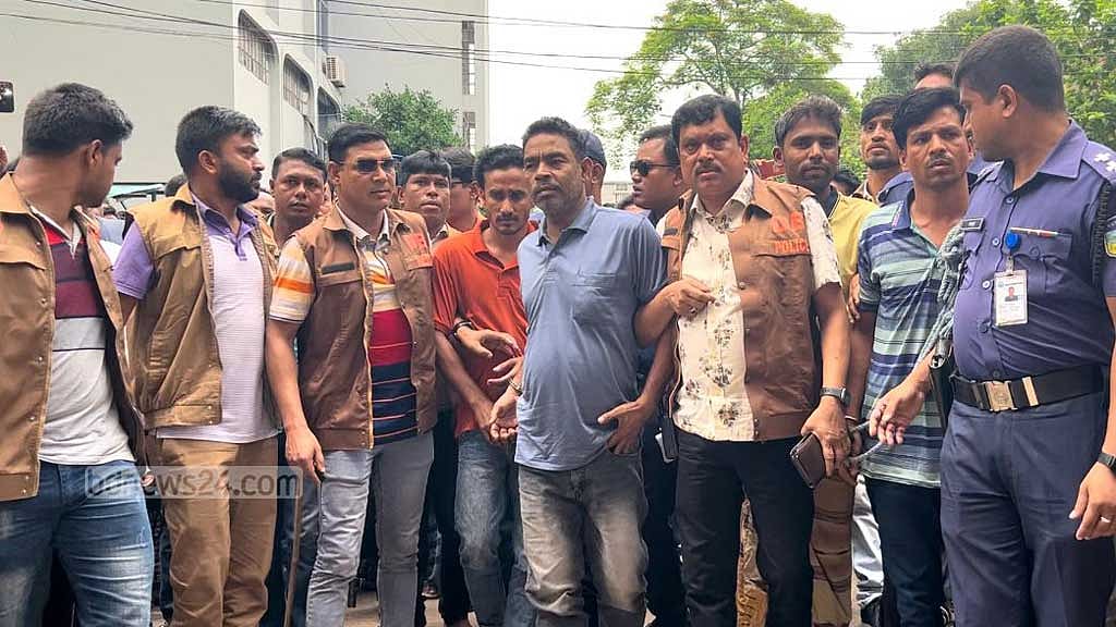 সাংবাদিক নাদিম হত্যা: ১৩ জন রিমান্ডে, বাবু ৫ দিনের
