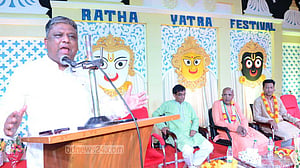 শেষ রক্তবিন্দু দিয়ে সবার পাশে থাকব, ইসকনের সভায় আনোয়ারুজ্জামান