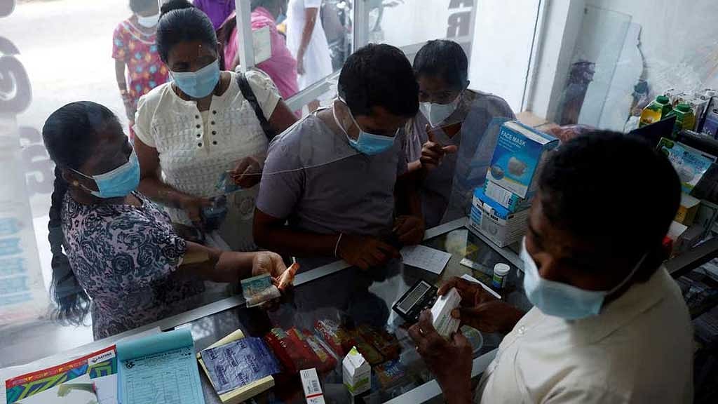 সংকট কাটছে, ওষুধের দাম ১৬% কমাচ্ছে শ্রীলঙ্কা