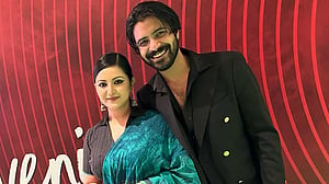 ‘লাইভে’ এসে রাজের সব কথার উত্তর দেবেন পরীমনি