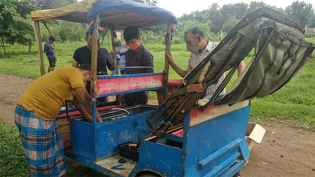 ইজিবাইকে যেভাবে লিথিয়াম ব্যাটারি ছড়িয়ে দিচ্ছে ‘সোলশেয়ার’