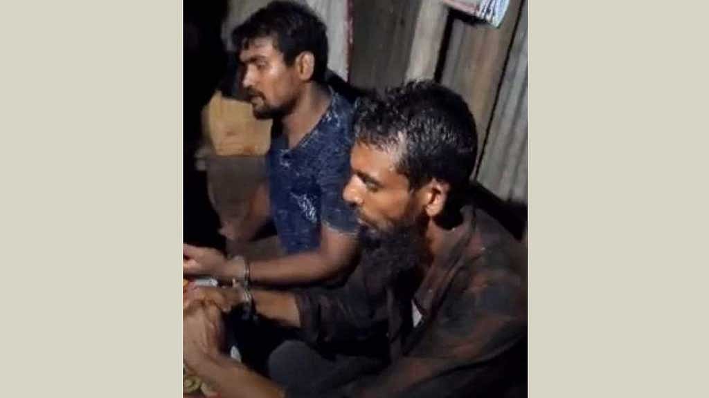 লক্ষ্মীপুরে স্বর্ণের দোকানে লুট, ‘ডাকাতের গাড়িচাপায়’ পথচারী নিহত