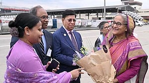 জেনিভায় পৌঁছেছেন প্রধানমন্ত্রী