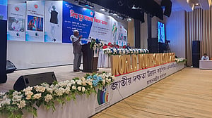 ব্যবসায়ীরা তার ভালোটা বোঝেন: হাসিনাকে সমর্থনের ব্যাখ্যায় জসিম