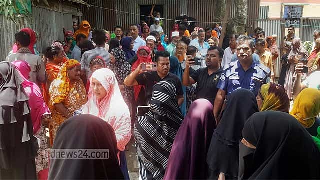 কুমিল্লায় বাকপ্রতিবন্ধী নারীকে গলাকেটে হত্যা