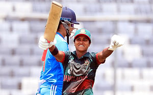 এশিয়ান গেমসের দলে ফারজানা-লতা