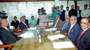 সাবেক নির্বাচন কমিশনার মোহাম্মদ আলী মারা গেছেন