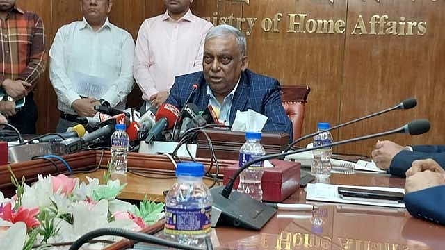 পাহাড়ে ব্যাংক লুট: কুকি-চিনকে কঠোরভাবে দমনের ঘোষণা স্বরাষ্ট্রমন্ত্রীর