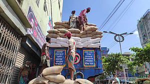নিতাইগঞ্জে বেড়েছে গমের দাম