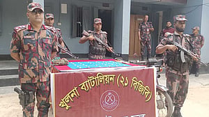 বেনাপোল সীমান্ত থেকে সাড়ে ৩ কেজি সোনা উদ্ধার