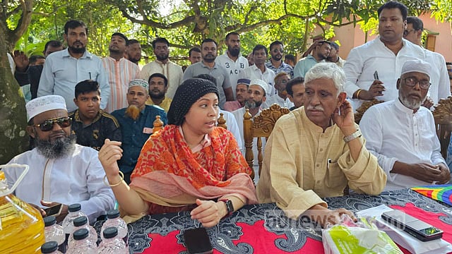 গাজীপুরে খুন হওয়া শ্রমিক নেতা শহিদুলের বাড়িতে আজমত