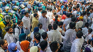 পোস্ট গ্র্যাজুয়েট চিকিৎসকদের ভাতা বাড়িয়ে ২৫ হাজার টাকা