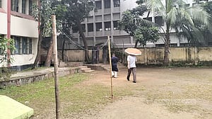 ভোটের সকালে হালকা বৃষ্টি, ইসির নজর সিসি ক্যামেরায়