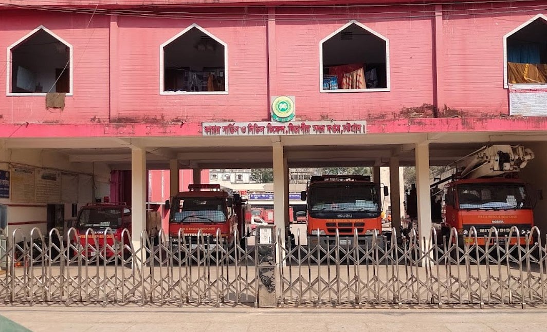 চট্টগ্রাম নগরীতে বিদ্যুৎ উপকেন্দ্রে আগুন