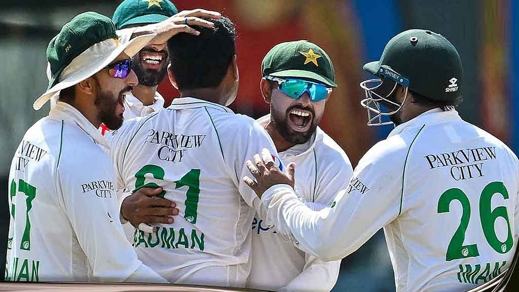 নোমানের ৭ উইকেটে পাকিস্তানের রেকর্ড গড়া জয়