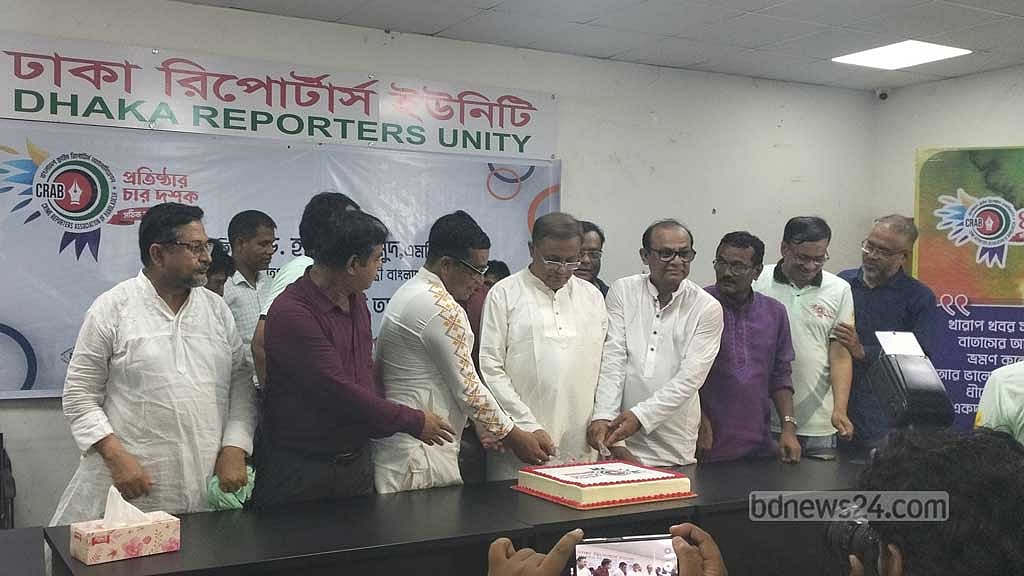 ‘ভুঁইফোড় আইপি টিভির’ আসল-নকল বোঝা মুশকিল: তথ্যমন্ত্রী