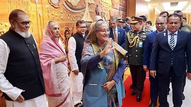 ‘ফুড সিস্টেম’ সম্মেলনে যোগ দিতে ইতালির পথে প্রধানমন্ত্রী