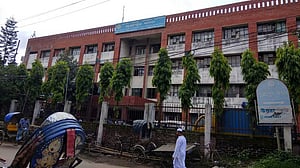 প্রেমিকের বাসায় কলেজ ছাত্রী খুন, ছেলেকে ধরিয়ে দিলেন মা