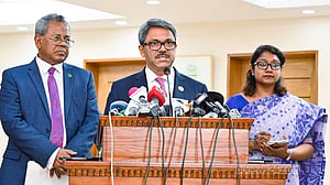 হিরো আলমকে নিয়ে বিবৃতি: ১৩ রাষ্ট্রদূতকে ডেকে অসন্তোষ জানাল সরকার