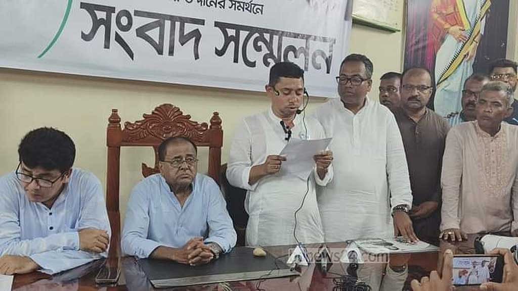 বেনাপোলে ভোটের আগে নৌকায় সমর্থন দিয়ে সরে দাঁড়ালেন মেয়র প্রার্থী