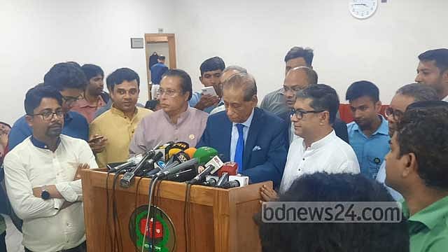 ২০২২ সালে আওয়ামী লীগের আয় কমে অর্ধেক, বেড়েছে ব্যয়