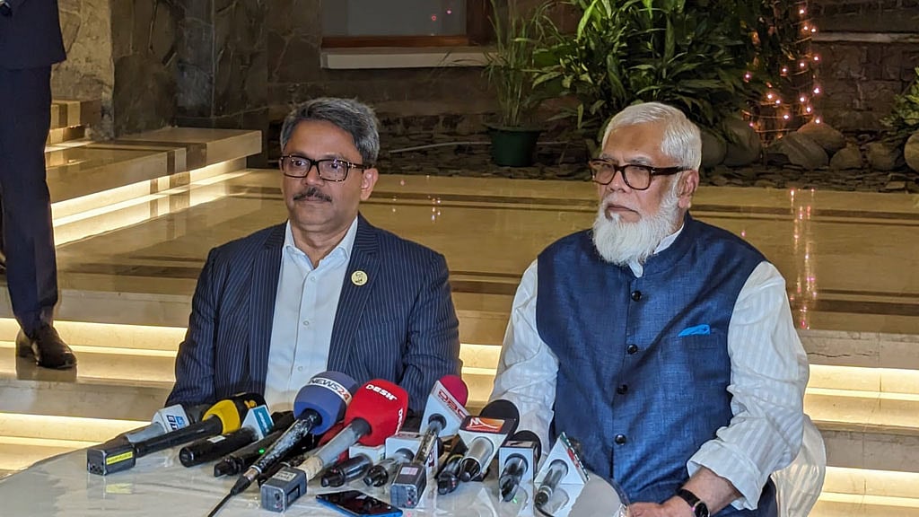 যুক্তরাষ্ট্রের সঙ্গে দূরত্ব কমেছে: আজরা জেয়ার সঙ্গে নৈশভোজের পর সালমান