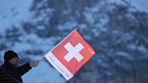 ‘স্কাই শিল্ড’ প্রতিরক্ষা প্রকল্পের অংশ হতে চায় ‘নিরপেক্ষ’ সুইজারল্যান্ড