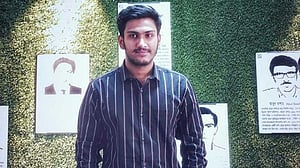 ছাত্রাবাসের দোতলা থেকে পড়ে শিক্ষার্থীর মৃত্যুতে মামলা করেছে পরিবার