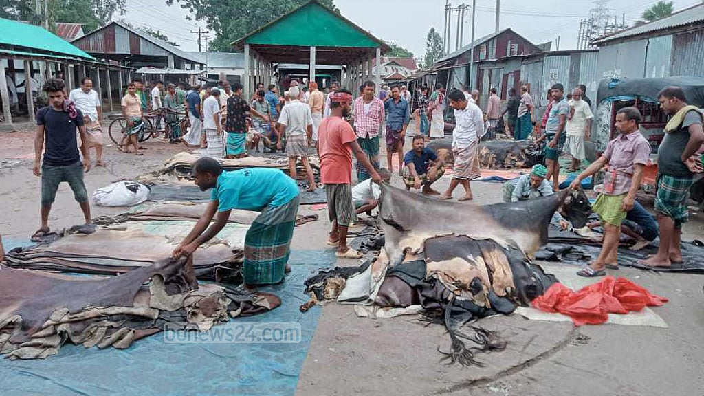 টাঙ্গাইলের হাটে চামড়া আছে, কিন্তু ক্রেতা নেই