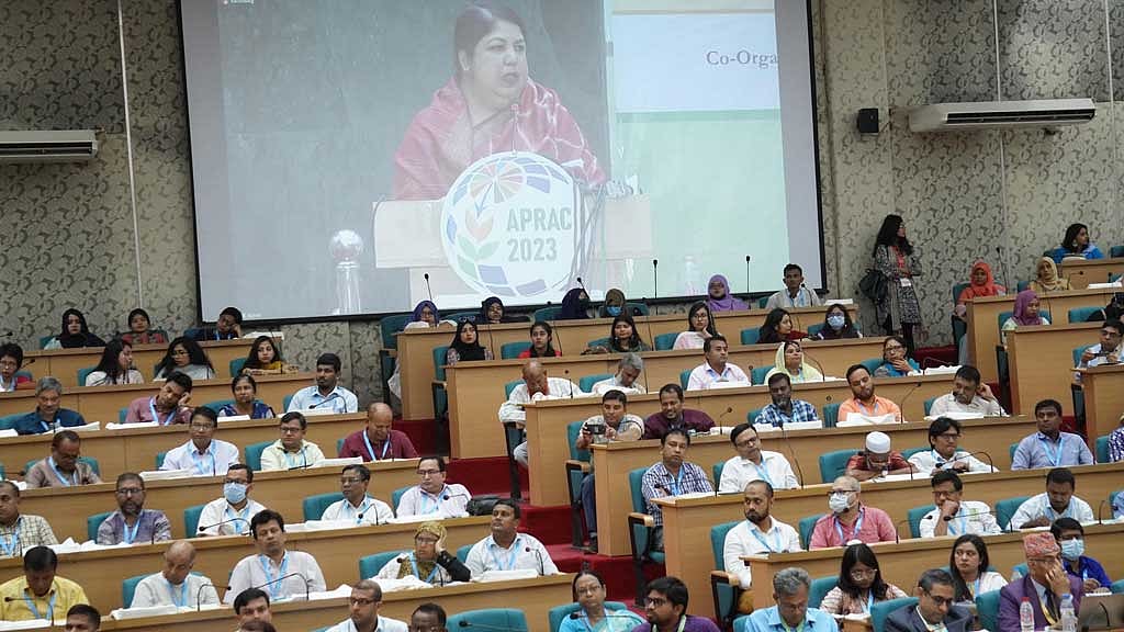 ‘খাদ্য ব্যবস্থাপনার চ্যালেঞ্জ এক দেশের পক্ষে সমাধান সম্ভব না’