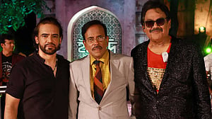 ইত্যাদির সম্প্রচার পেছাল এক দিন, হানিফ সংকেতের দুঃখপ্রকাশ