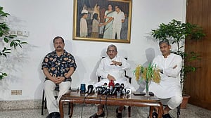 বিএনপির সঙ্গে জামায়াতের দূরত্ব কি লোক দেখানো?