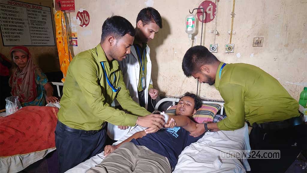 পাবনা বিশ্ববিদ্যালয়ে ছাত্রলীগের বিরুদ্ধে সাংবাদিককে মারধরের অভিযোগ