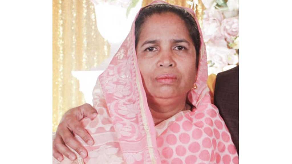 কুমিল্লায় বাড়িতে একা থাকা বৃদ্ধাকে শ্বাসরোধ ও ছুরিকাঘাতে হত্যা