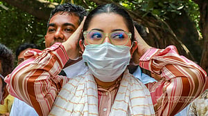নাসিরের মামলায় পরীমনির বিরুদ্ধে সমন জারির আবেদন