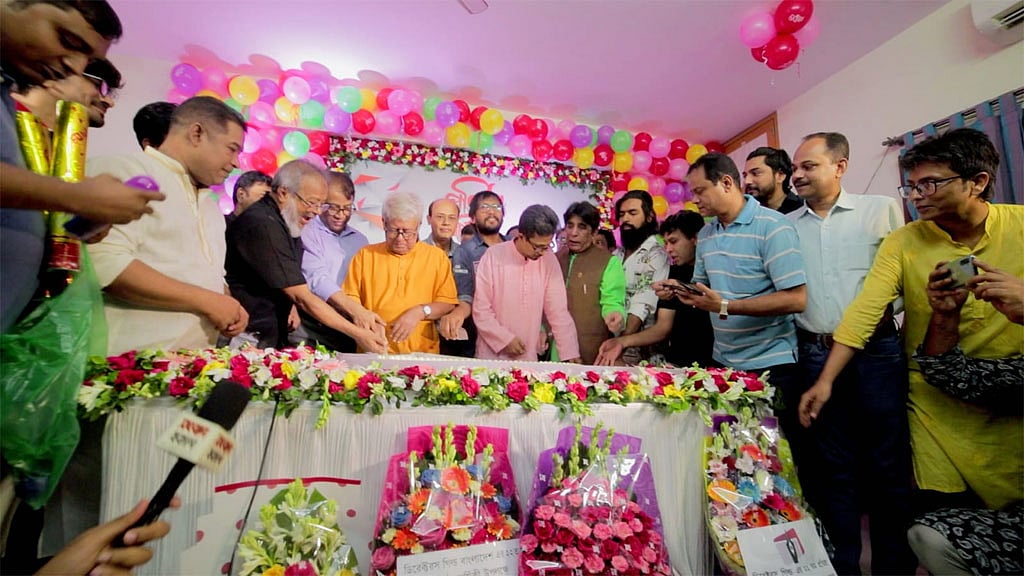 প্রতিষ্ঠাবার্ষিকীতে শুভেচ্ছায় ভাসল ডিরেক্টরস গিল্ড