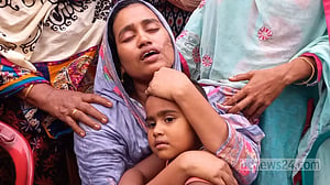 ২ বছর আগে ৩ লাখ টাকা ঋণ করে সৌ‌দি আরব যান জোবায়ের